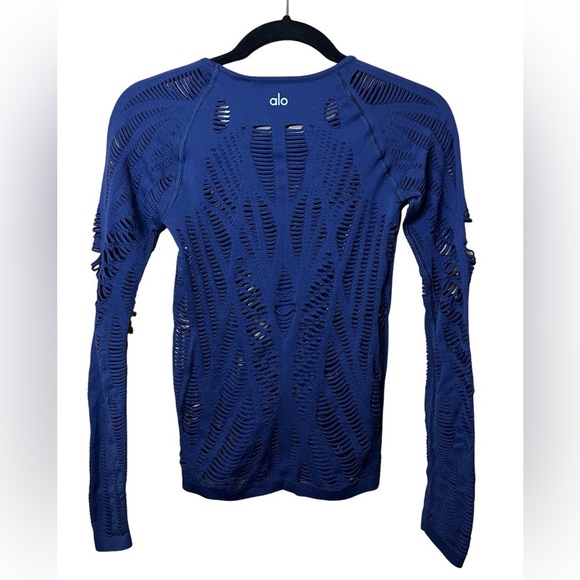 Alo Yoga “Wanderer” Long Sleeve Cutout Top Navy Blue Small - Picture 4 of 4